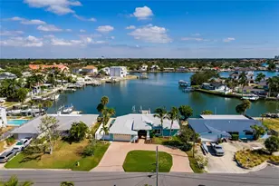 1440 Sea Gull Dr S, Saint Petersburg, FL 33707 - Photo 6