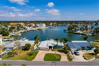 1440 Sea Gull Drive S, Saint Petersburg, FL 33707 - Photo 4