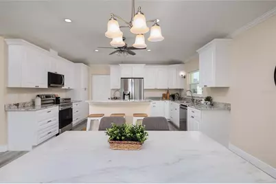 1440 Sea Gull Drive S, Saint Petersburg, FL 33707 - Photo 14