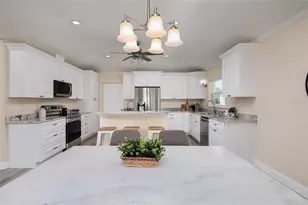 1440 Sea Gull Dr S, Saint Petersburg, FL 33707 - Photo 14