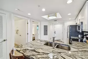 10116 Gulf Blvd, Treasure Island, FL 33706 - Photo 18