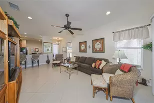15948 Cobble Mill Dr, Wimauma, FL 33598 - Photo 2
