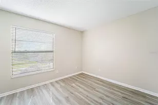 10315 Fernbrook Ln, Tampa, FL 33624 - Photo 22