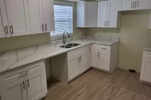 5563 58th St N, Kenneth City, FL 33709 - Photo 2