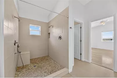 775 182nd Avenue E, Redington Shores, FL 33708 - Photo 20