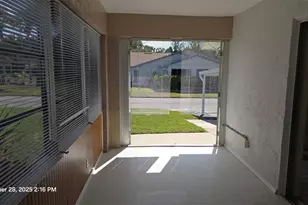 1826 Fox Hunt Dr, Sun City Center, FL 33573 - Photo 18