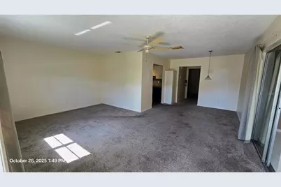 1826 Foxhunt Drive #B, Sun City Center, FL 33573 - Photo 4