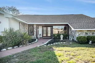 8212 Delaware Dr, Weeki Wachee, FL 34607 - Photo 28