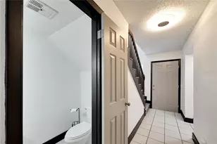 6301 Newtown Cir, Tampa, FL 33615 - Photo 26