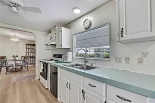 12160 Sara, Brooksville, FL 34613 - Photo 8