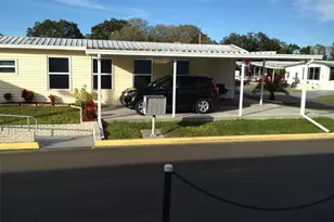 6307 Wealthy Ln, Zephyrhills, FL 33542 - Photo 2