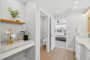 125 Brightwater Dr, Clearwater Beach, FL 33767 - Photo 38