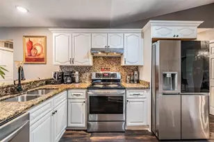 1612 Carter Oaks Dr, Valrico, FL 33596 - Photo 16