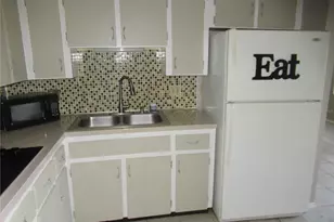 2466 Ecuadorian Way, Clearwater, FL 33763 - Photo 8