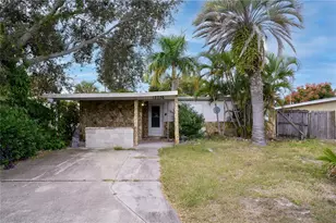 12036 105th Street N, Largo, FL 33773 - Photo 2