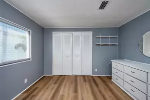 11 Palm Forest Dr, Largo, FL 33770 - Photo 20