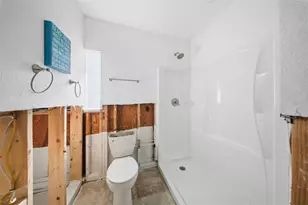 4324 Bayshore Blvd NE, Saint Petersburg, FL 33703 - Photo 18