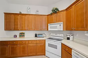 10199 Holly Berry Dr, Weeki Wachee, FL 34613 - Photo 14