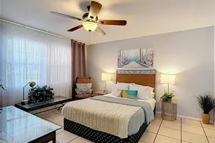 139 Southeast Jefferson Cir N, Saint Petersburg, FL 33703 - Photo 20