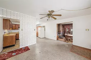 8481 93rd Ave, Seminole, FL 33777 - Photo 6