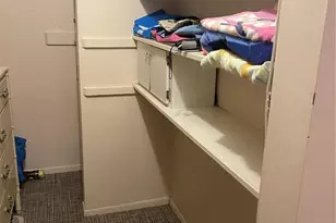 4650 Cove Cir, Saint Petersburg, FL 33708 - Photo 32