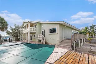 5903 Bimini Way N, Saint Pete Beach, FL 33706 - Photo 4
