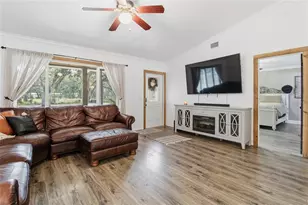 4210 Mossy Oak Dr, Lakeland, FL 33810 - Photo 2