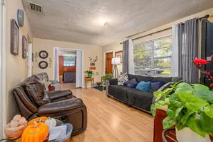 5309 Lloyd St, Seffner, FL 33584 - Photo 4