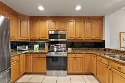 340 1st Street N #D, Saint Petersburg, FL 33701 - Photo 12