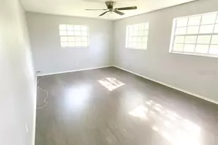 200 Country Club Dr, Largo, FL 33771 - Photo 6