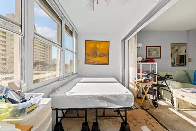 4550 Cove Circle #305, Saint Petersburg, FL 33708 - Photo 4