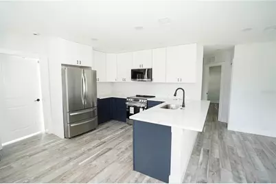 5817 Dartmouth Avenue N, Saint Petersburg, FL 33710 - Photo 2