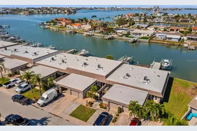 511 Boca Ciega Point Boulevard N, Saint Petersburg, FL 33708 - Photo 4