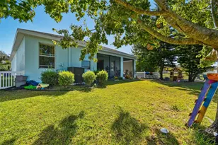 1110 Lauren Manor Loop, Ruskin, FL 33570 - Photo 38