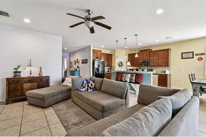 1110 Lauren Manor Loop, Ruskin, FL 33570 - Photo 18