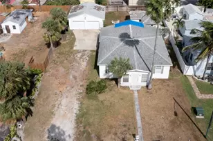 309 72nd Ave, Saint Pete Beach, FL 33706 - Photo 4