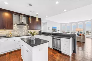 288 Beach Dr NE, Saint Petersburg, FL 33701 - Photo 16