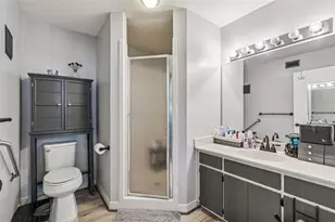 2221 Norwegian Dr, Clearwater, FL 33763 - Photo 42