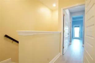 260 8th St N, Saint Petersburg, FL 33701 - Photo 28