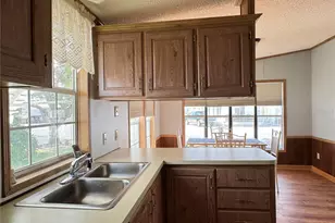 35145 Garber Ln, Zephyrhills, FL 33541 - Photo 16