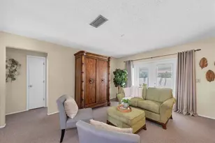 6035 19th St NE, Saint Petersburg, FL 33703 - Photo 8