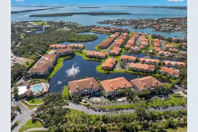 8 Franklin Court S #53D, Saint Petersburg, FL 33711 - Photo 2