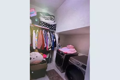 910 Robinson Drive N, Saint Petersburg, FL 33710 - Photo 12