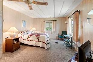 36831 Grace Ave, Zephyrhills, FL 33542 - Photo 12