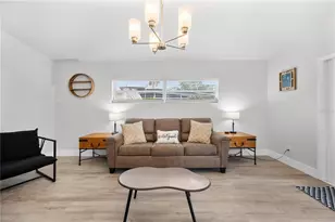 2214 Nottingham Rd, Lakeland, FL 33803 - Photo 4