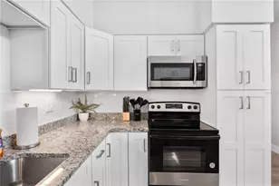 2214 Nottingham Rd, Lakeland, FL 33803 - Photo 8