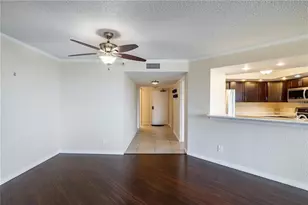 5950 Pelican Bay Plaza S, Gulfport, FL 33707 - Photo 4