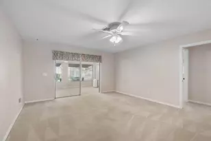 910 Bluewater Dr, Sun City Center, FL 33573 - Photo 6