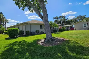 901 Hendon Ct, Sun City Center, FL 33573 - Photo 2