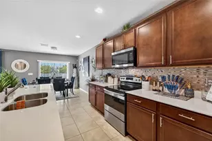 1015 Golden Shiner Ave, Ruskin, FL 33570 - Photo 36